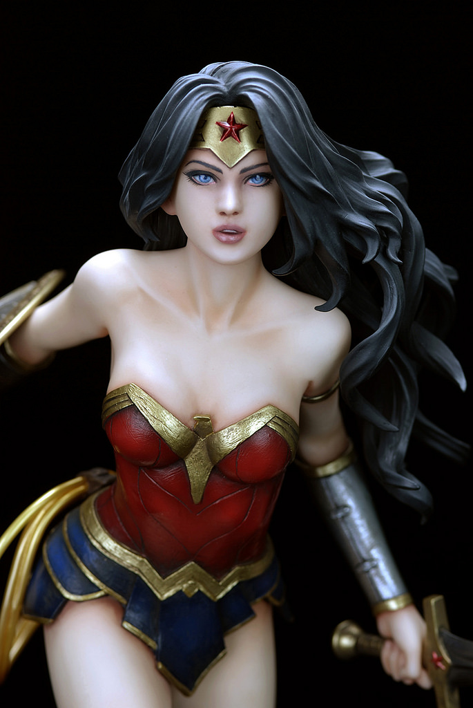  Yamato USA - DC Collections Wonder Woman PVC