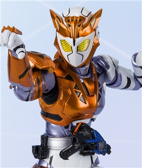 SHFiguarts Kamen Rider Valkyrie Lashing Cheetah