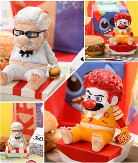 Ronald McDonald & Colonel Sanders Cosplay Mario - Super Mario