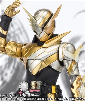 SHFiguarts Kamen Rider BUILD (Rabbit to Dragon Form) NEW YEAR EDITION