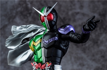 พรีวิวงาม ๆ SHFiguarts Kamen Rider W Cyclone Joker Futo Detective Animation Memorial