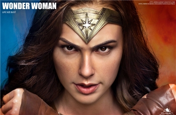 รีวิวด้วยภาพแบบชัด ๆ กับงานปั้น ขนาด 1/1 Wonder Woman ค่าย Queen Studios