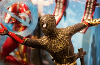 รีวิวภาพถ่ายจริง Hot Toys Spider-Man Black and Gold Suit