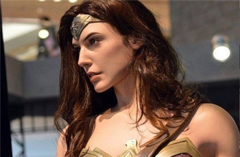 Wonder Women Hot Toys