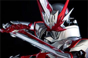 พรีวิวงาม ๆ SHFiguarts Kamen Rider Holy Blade Dragonic Knight