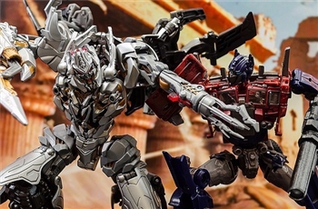 รีวิวของเล่น Transformer จาก Takara Tomy ที่แบบว่า อีกนิดก็จะเจ๋งขึ้นอีกเยอะเลย