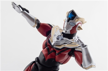 รีวิวภาพถ่ายสินค้าจริง SHFiguarts Ultraman Titus