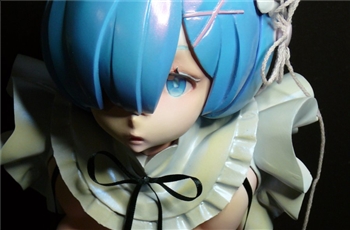 งานปั้นต้นแบบของ Rem ที่เตรียมนำไปแสดงในงาน Wonder Festival 2017