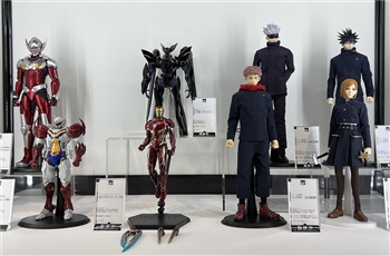 Threezero กับฟิกเกอร์ที่จัดโชว์ในงาน WonHobby Gallery 2022