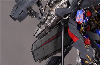 Prime1Studio เตรียมแจกก้านค้ำสำหรับ Optimus Prime Jet Power