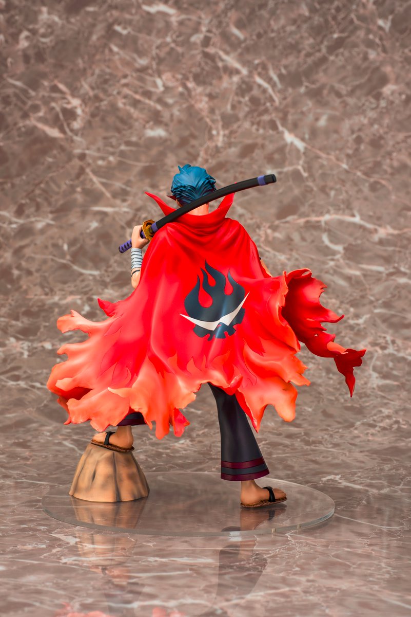 Kamina Scale Figurine