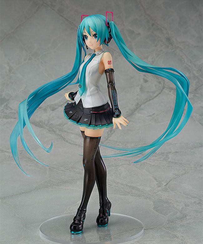 Character Vocal Series 01 - Hatsune Miku V4X 1/8 Complete Figure