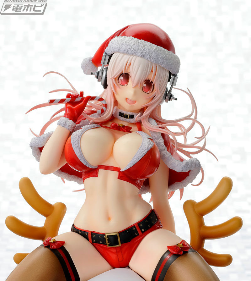 Super Sonico Christmas Ver. 1/7 Complete Figure