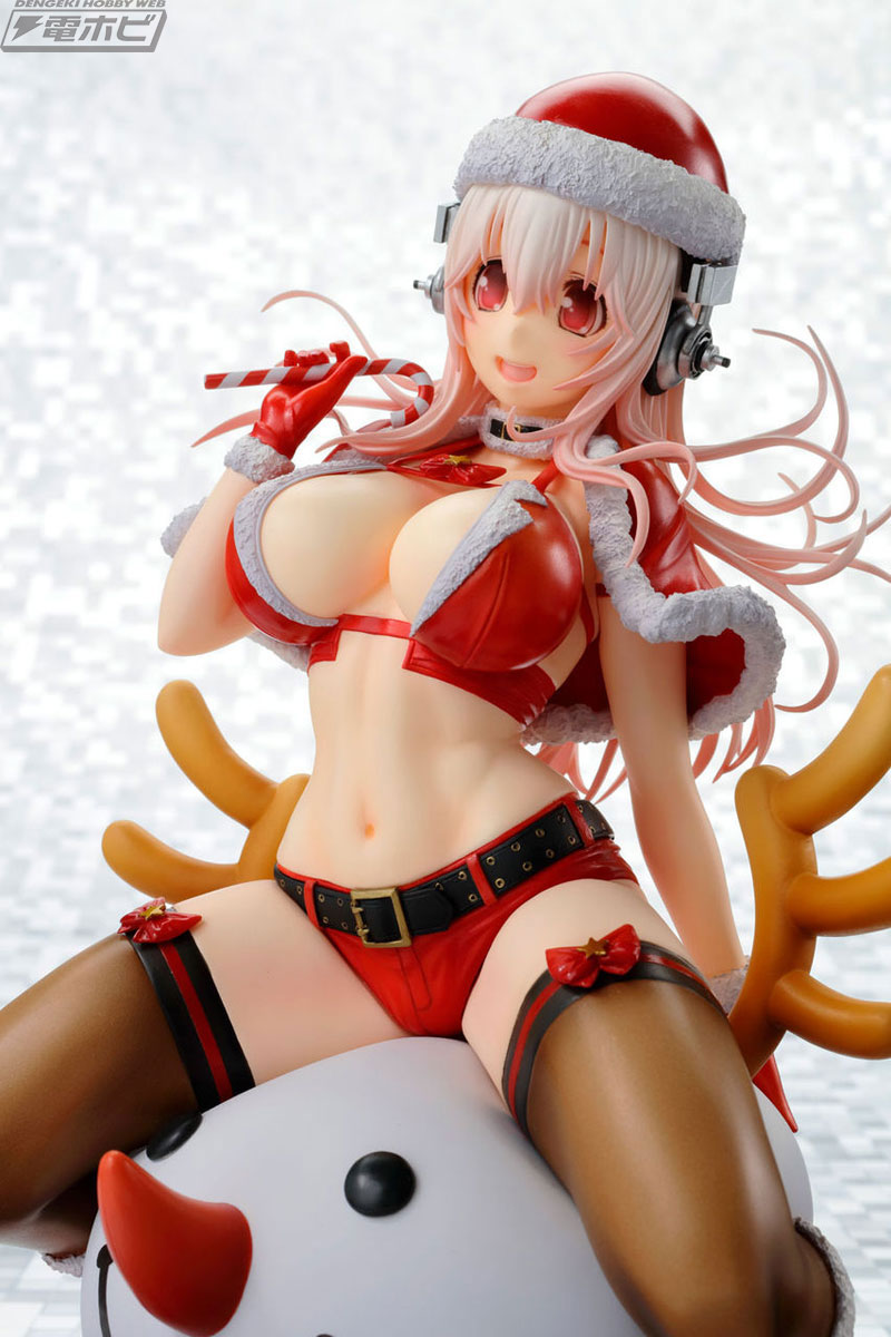 Super Sonico Christmas Ver. 1/7 Complete Figure