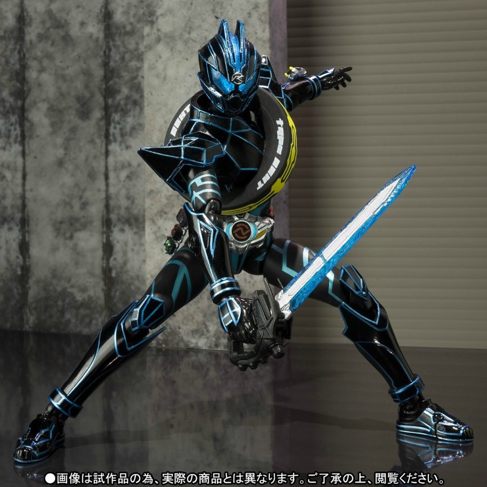 SHFiguarts Kamen Rider Dark Drive Type Next