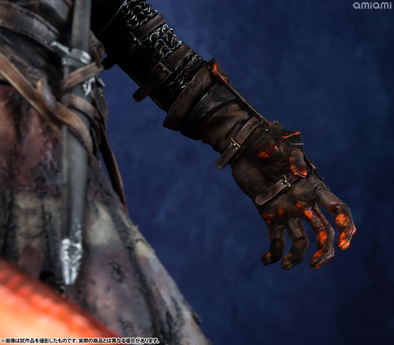 DARK SOULS III - Souls of Cinder 1/6 Scale Statue