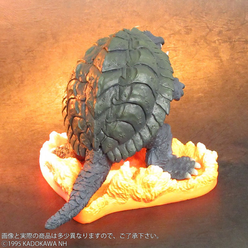 FAVORITE SCULPTORS LINE - DefoReal Coin Bank: Gamera 1995
