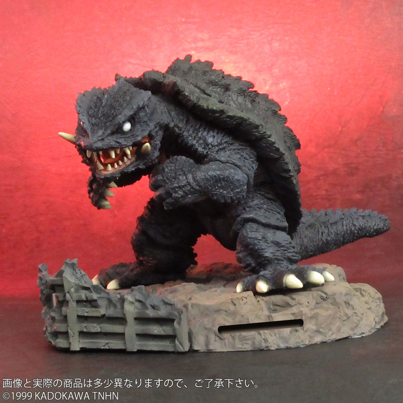  FAVORITE SCULPTORS LINE - DefoReal Coin Bank: Trauma Gamera