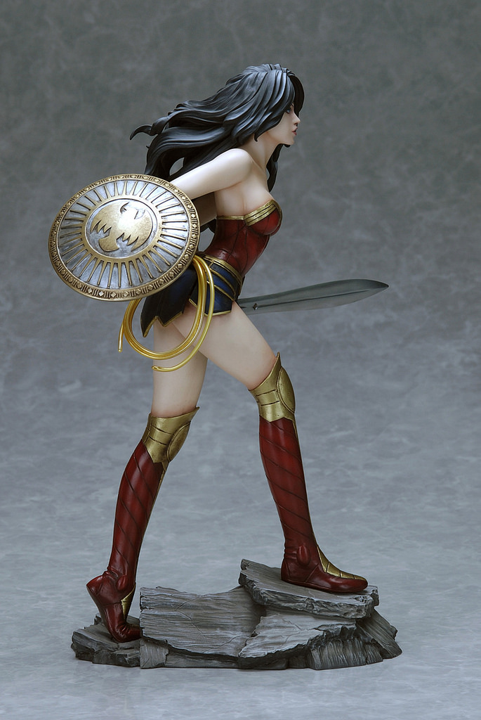  Yamato USA - DC Collections Wonder Woman PVC