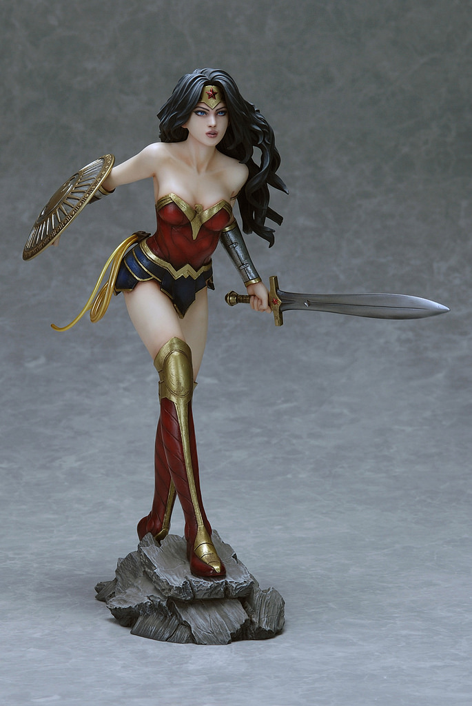  Yamato USA - DC Collections Wonder Woman PVC