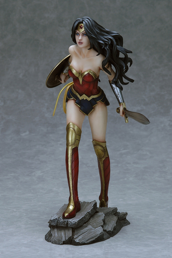  Yamato USA - DC Collections Wonder Woman PVC