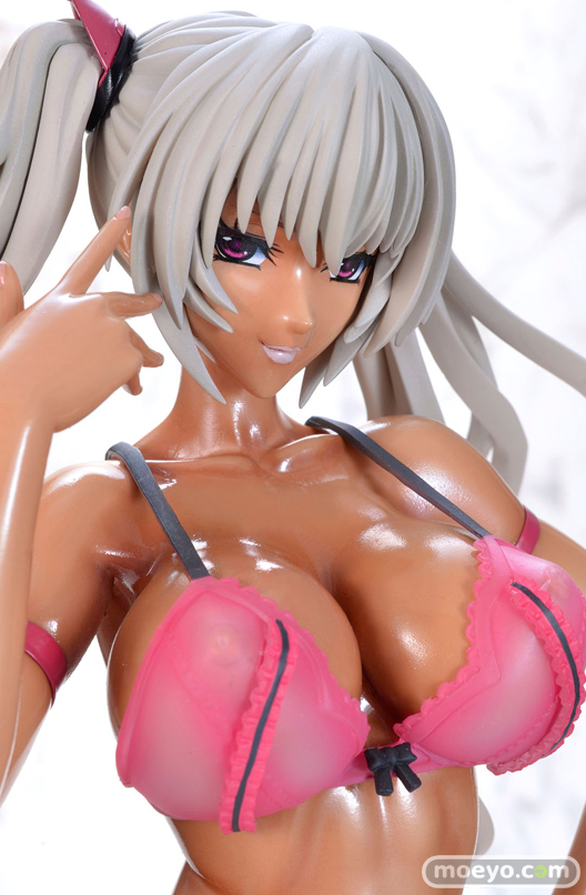 Kira Kushana Glossy Skin by Q-Six