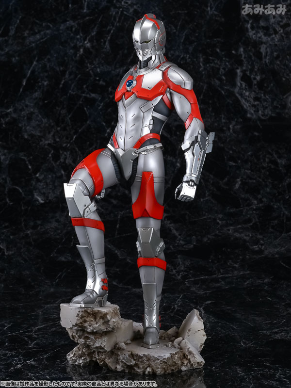 ULTRAMAN 1/6 Scale Statue