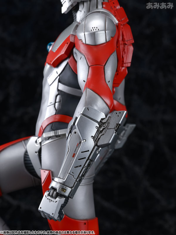 ULTRAMAN 1/6 Scale Statue