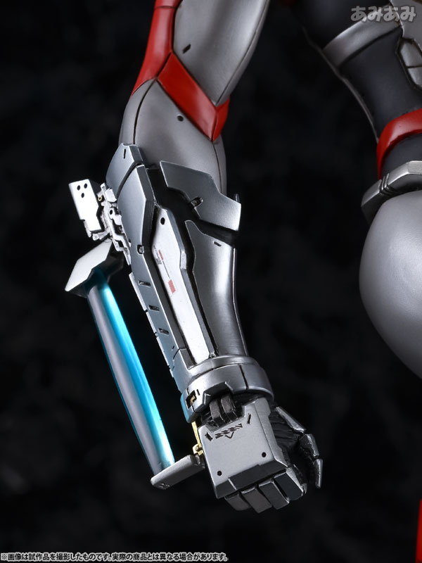 ULTRAMAN 1/6 Scale Statue