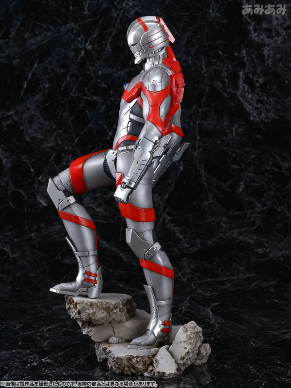 ULTRAMAN 1/6 Scale Statue