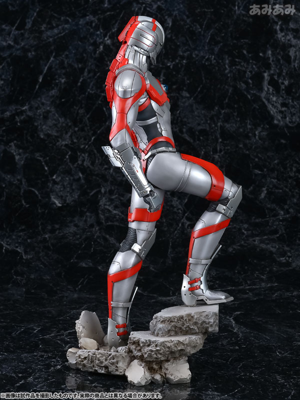 ULTRAMAN 1/6 Scale Statue