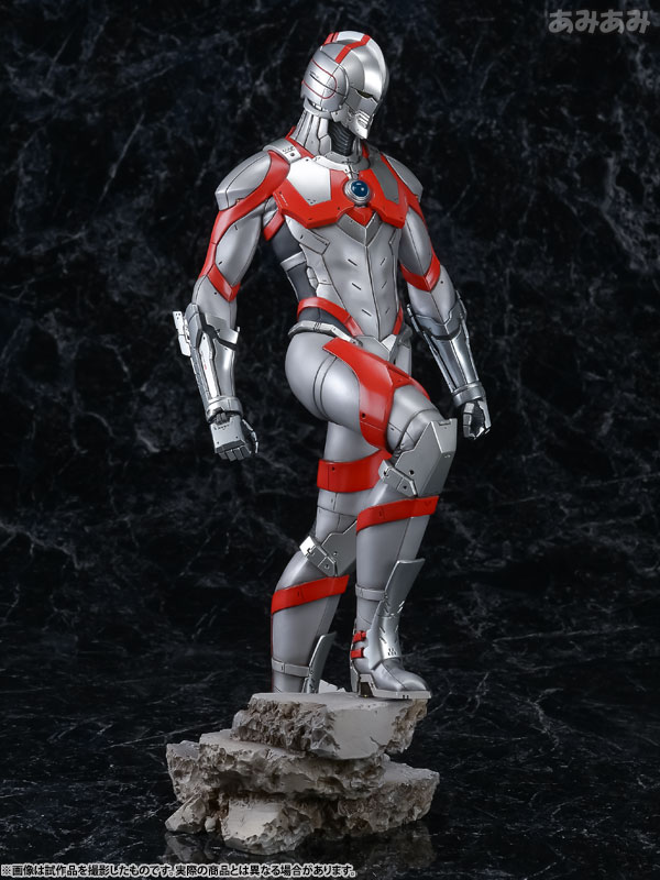 ULTRAMAN 1/6 Scale Statue