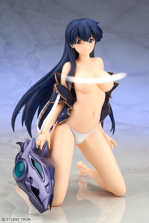 “Silent Möbius” Katsumi Liqueur Grand Toys Swimsuit Jacket ver.