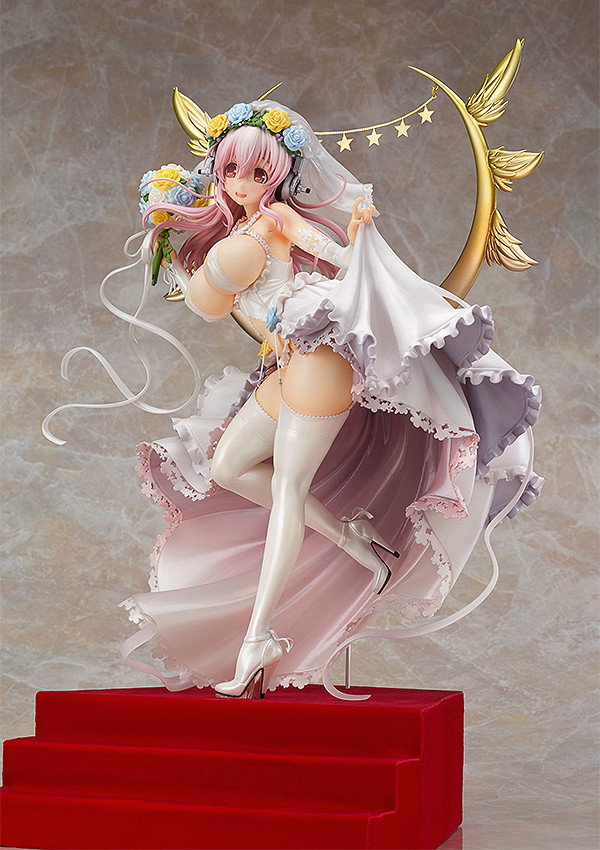 Super Sonico 10th Anniversary Wedding ver. by Good Smile Company