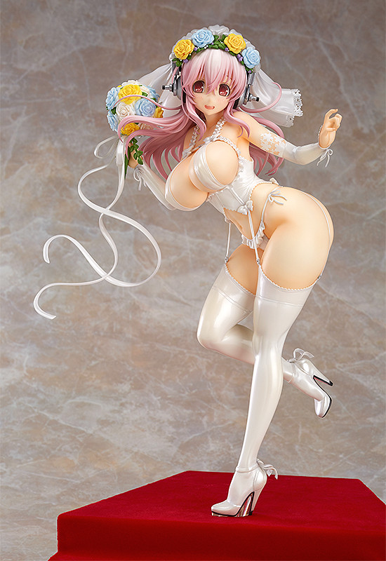 Super Sonico 10th Anniversary Wedding ver. by Good Smile Company
