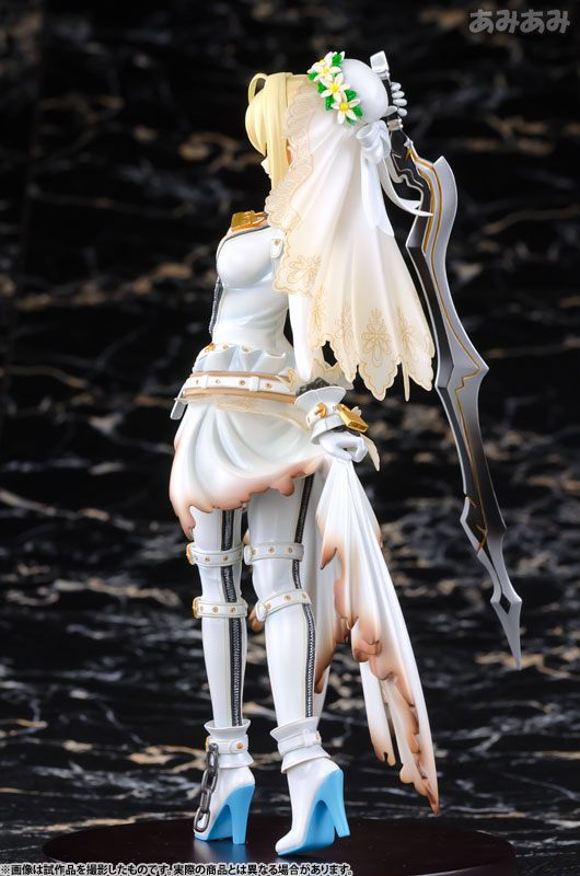 Fate/EXTRA CCC - Saber 1/8 Complete Figure