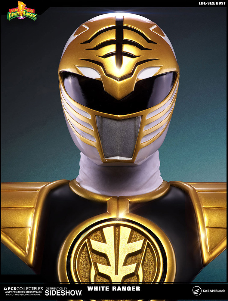 งานบัสงาม ๆ ของ White Ranger ขนาด 1:1