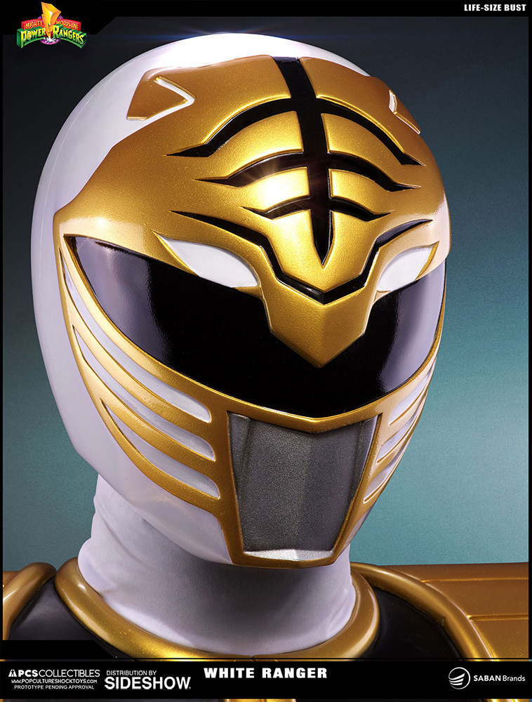 งานบัสงาม ๆ ของ White Ranger ขนาด 1:1