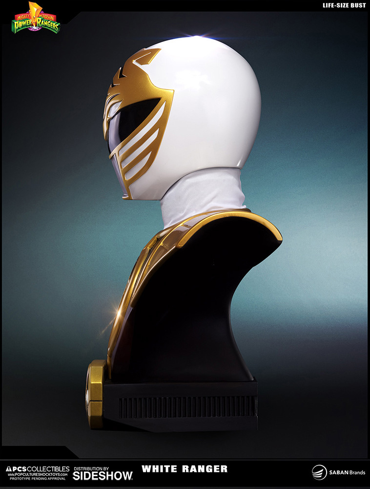 งานบัสงาม ๆ ของ White Ranger ขนาด 1:1