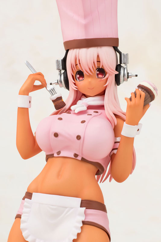 Super Sonico Nama Figure Patissier Strawberry Choco Ver. 1/6 Complete Figure