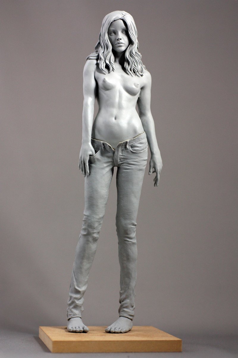 Real figure cheering team R 6-12-01