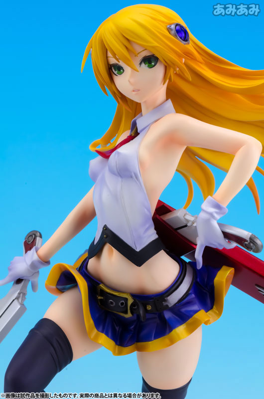 BlazBlue: Chrono Phantasma - Noel Vermillion 1/7 Complete Figure