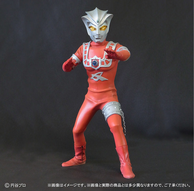 Real master collection - Ultraman Leo and Astra