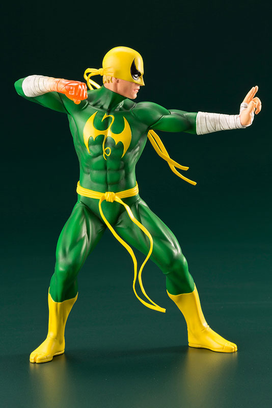 ARTFX+ - MARVEL UNIVERSE Defenders: Iron Fist
