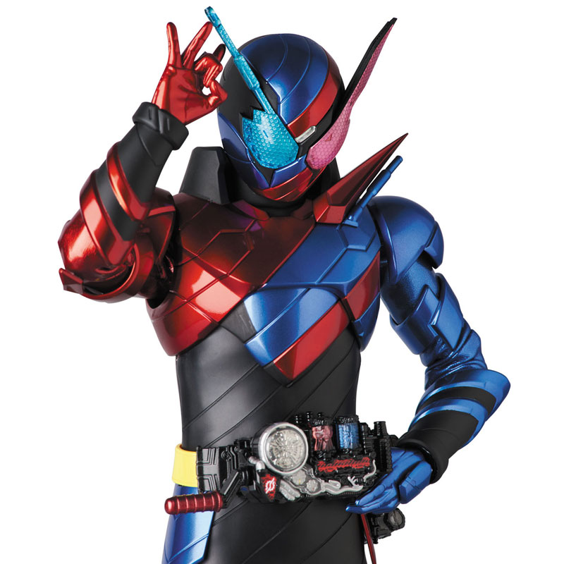 Real Action Heroes No.779 RAH GENESIS - Kamen Rider Build Rabbit Tank Form