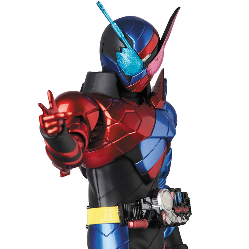 Real Action Heroes No.779 RAH GENESIS - Kamen Rider Build Rabbit Tank Form