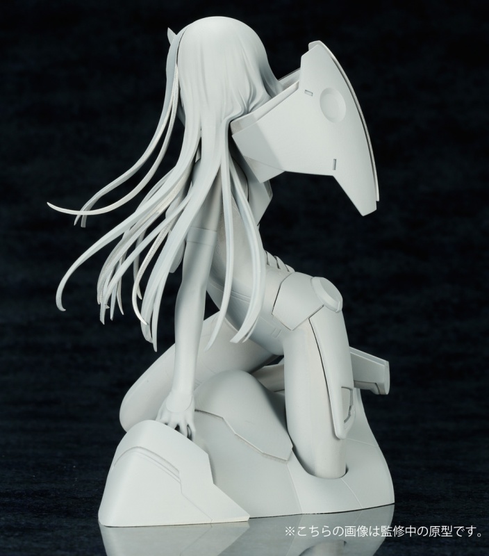Prototype unpainted of the figure 1_7 scale of Zero Two of Darling in the FranXX by Kotobukiya