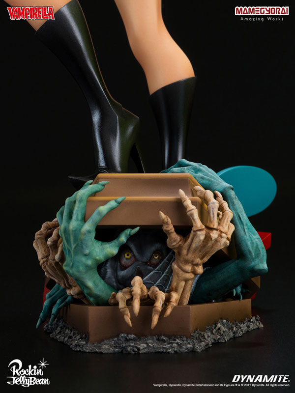 Super Mixture Model vol.3 - Dynamite vs. Rockin' Jelly Bean: Vampirella