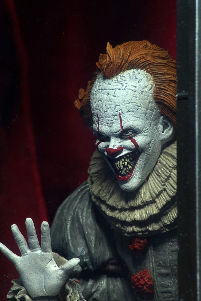 NECA IT: Chapter 2 (2019) Ultimate Pennywise Action Figure