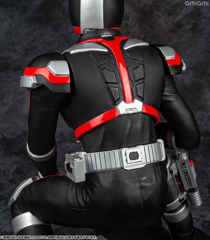 Ultimate Article Kamen Rider Faiz (MegaHouse)